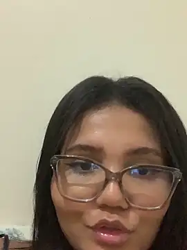 Snapshot of viviboraaaa chatting on April 2026 01:43:01 AM viviboraaaa online show from April 2026 01:43:01 AM