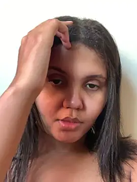 viviboraaaa online show from June 2026 07:17:01 PM