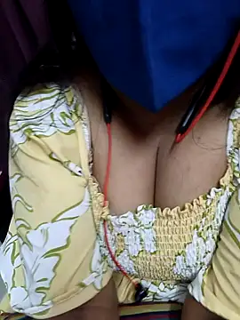 Tami-sonia online show from March 2026 05:58:02 PM