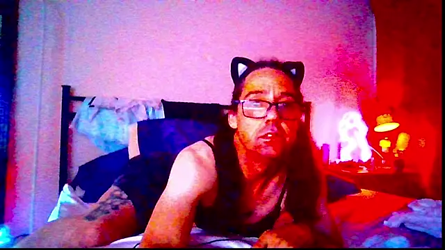 courtney1982 online show from April 2026 04:30:01 PM