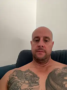 Dmakatak79 online show from June 2026 11:52:01 PM