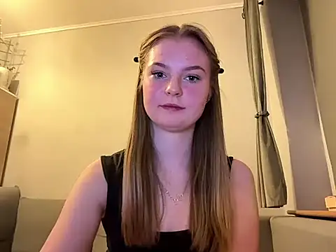 Snapshot of MargaretCutegirl chatting on April 2026 06:35:01 PM MargaretCutegirl online show from April 2026 06:35:01 PM