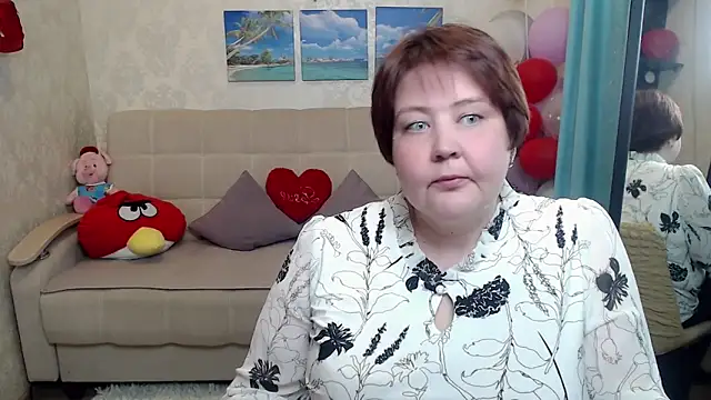 QUEEN02030 online show from April 2026 10:27:01 AM