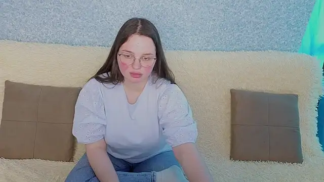 SofiDreamm online show from April 2026 02:19:02 PM