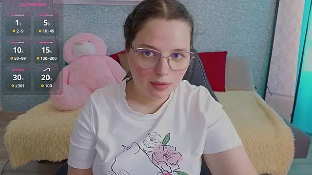 Snapshot of SofiDreamm chatting on June 2026 02:10:02 PM SofiDreamm online show from June 2026 02:10:02 PM