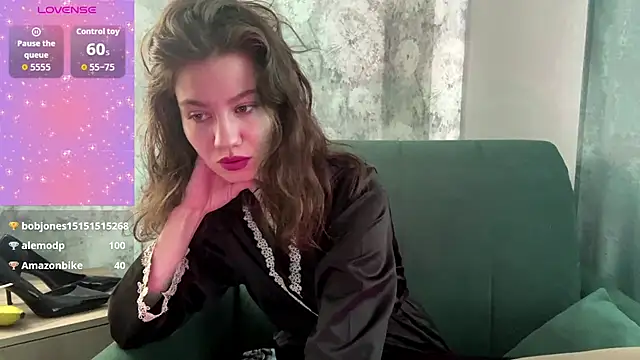 Snapshot of SelenaKiss_ chatting on April 2026 03:10:02 AM SelenaKiss online show from April 2026 03:10:02 AM