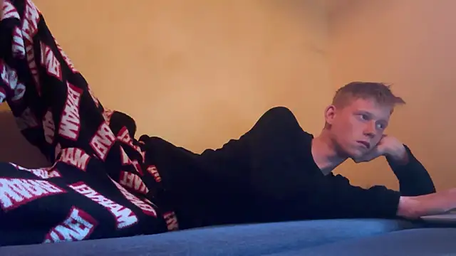 dreamy devi1 online show from April 2026 06:02:01 PM