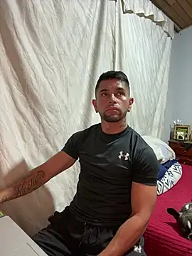 Snapshot of Sexmuscle17 chatting on July 2026 09:06:02 PM Sexmuscle17 online show from July 2026 09:06:02 PM