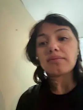 Snapshot of Abrildqquino chatting on May 2026 10:48:01 PM Abrildqquino online show from May 2026 10:48:01 PM
