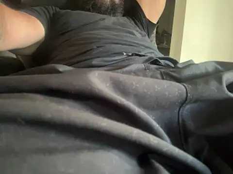 Snapshot of sidestroke211 chatting on April 2026 11:53:02 PM sidestroke211 online show from April 2026 11:53:02 PM