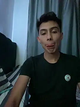 Snapshot of jmaxter chatting on April 2026 04:34:01 AM jmaxter online show from April 2026 04:34:01 AM