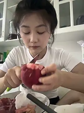 Snapshot of Shanshan_1267 chatting on June 2026 01:42:01 PM Shanshan 1267 online show from June 2026 01:42:01 PM