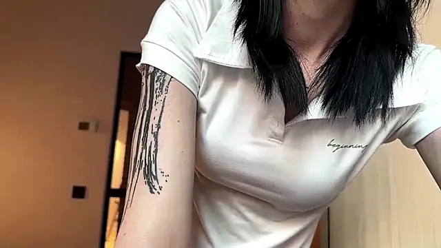 Snapshot of JessbutnotJessi chatting on April 2026 06:03:01 AM JessbutnotJessi online show from April 2026 06:03:01 AM