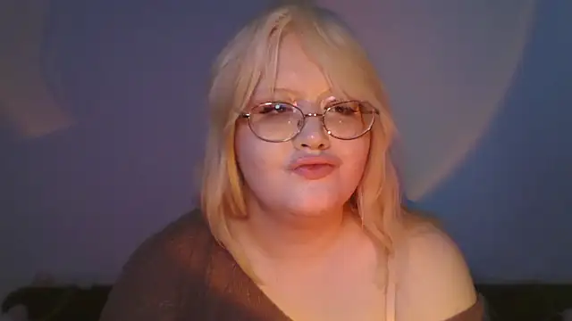 Snapshot of Elayne_Sweet chatting on April 2026 08:12:02 AM Elayne Sweet online show from April 2026 08:12:02 AM