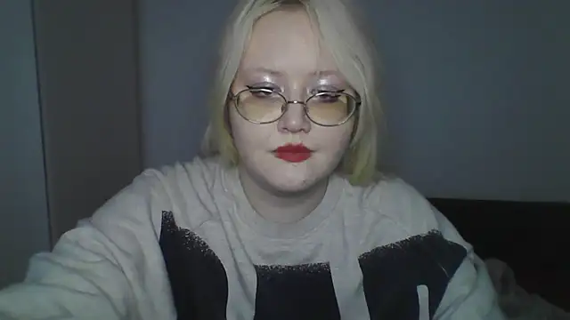 Elayne Sweet online show from May 2026 10:36:01 AM