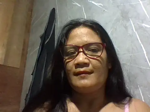 Snapshot of PinayZaira chatting on June 2026 05:36:02 PM PinayZaira online show from June 2026 05:36:02 PM