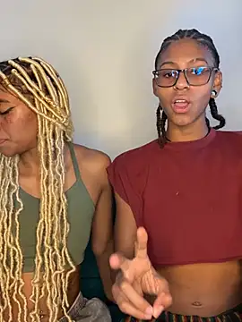 Snapshot of Sun_lynx_Love chatting on April 2026 10:11:02 PM Sun lynx Love online show from April 2026 10:11:02 PM