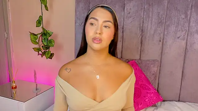 angelicaa garcia online show from April 2026 12:14:01 PM