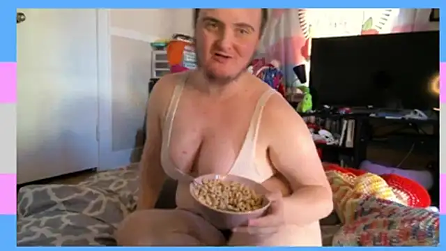 Snapshot of knottyn3bulara chatting on June 2026 05:00:01 PM knottyn3bulara online show from June 2026 05:00:01 PM