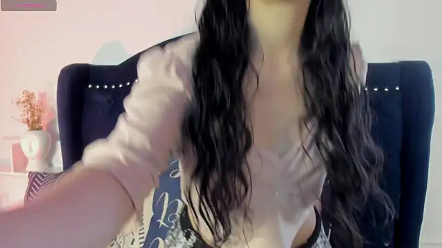 Snapshot of Honney_Bunny18 chatting on April 2026 02:37:02 PM Honney Bunny18 online show from April 2026 02:37:02 PM