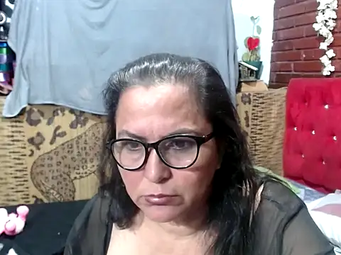 kristalmarelyn online show from April 2026 01:41:02 PM