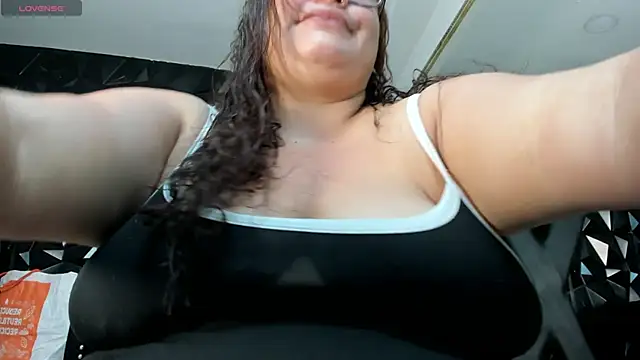 Snapshot of AbbyRogers1 chatting on May 2026 04:43:01 AM AbbyRogers1 online show from May 2026 04:43:01 AM