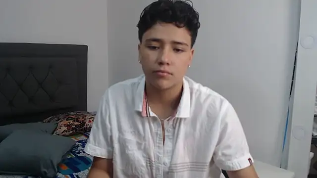 BlakeTaylor21 online show from May 2026 01:21:02 PM