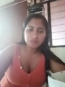 SofiaMendez1  online show from May 2026 06:48:02 PM