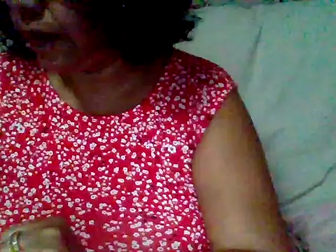 Roxanna73 online show from April 2026 09:56:01 PM