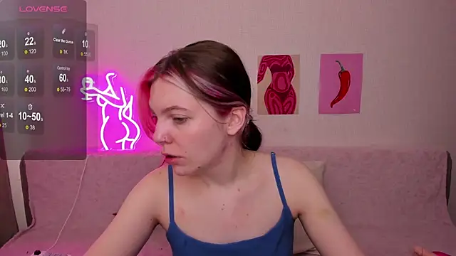 Marie Reyess online show from May 2026 05:34:02 AM