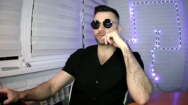 DaddySlava online show from April 2026 06:21:02 PM
