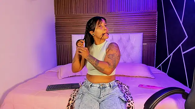 LexiAdamss online show from May 2026 12:12:02 PM