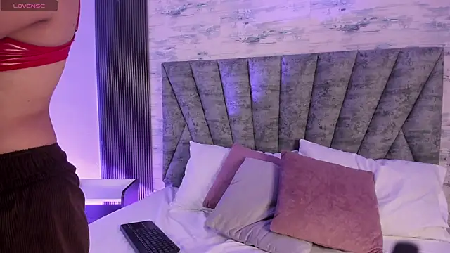 Shashadeluxe online show from April 2026 03:04:02 AM