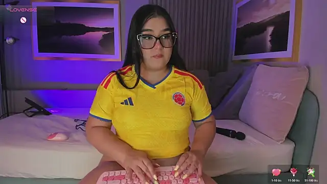 AlisonRose  online show from June 2026 10:21:02 PM