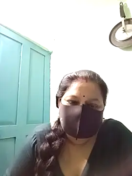 Snapshot of PINKI_024 chatting on April 2026 06:22:01 AM PINKI 024 online show from April 2026 06:22:01 AM