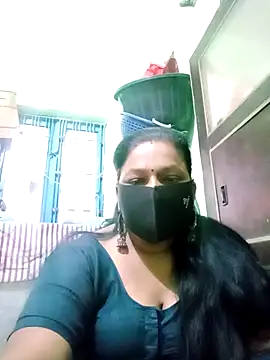 Snapshot of PINKI_024 chatting on April 2026 05:41:01 AM PINKI 024 online show from April 2026 05:41:01 AM