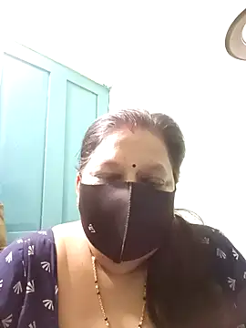 Snapshot of PINKI_024 chatting on April 2026 06:03:02 AM PINKI 024 online show from April 2026 06:03:02 AM