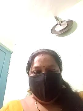 Snapshot of PINKI_024 chatting on April 2026 05:45:02 AM PINKI 024 online show from April 2026 05:45:02 AM