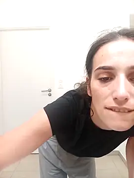 Snapshot of Lolaa92i chatting on April 2026 12:59:02 AM Lolaa92i online show from April 2026 12:59:02 AM