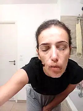 Snapshot of Lolaa92i chatting on April 2026 10:30:01 AM Lolaa92i online show from April 2026 10:30:01 AM