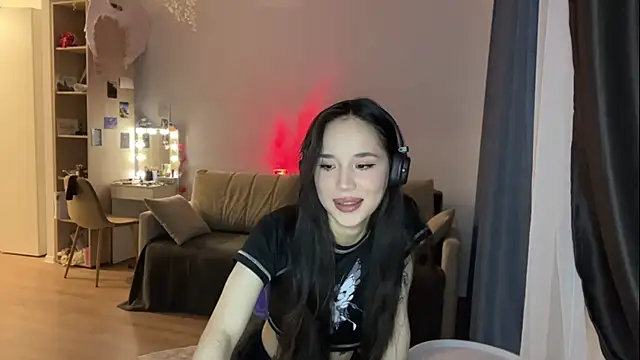 Elizabetswan online show from May 2026 09:20:01 PM