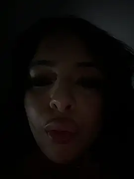 MiaKittyx0 online show from May 2026 01:55:01 AM