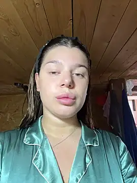 moneyforPeaches online show from July 2026 11:57:01 AM