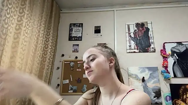 Snapshot of SabinaHaggen chatting on April 2026 03:58:02 PM SabinaHaggen online show from April 2026 03:58:02 PM