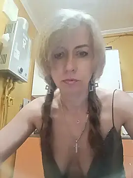TaynaSecret online show from June 2026 08:42:01 PM
