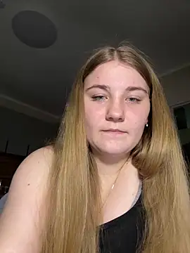 Snapshot of Flowers454 chatting on April 2026 07:23:02 PM Flowers454 online show from April 2026 07:23:02 PM