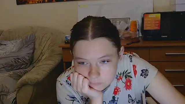 JessicaHolland1 online show from July 2026 05:48:02 PM