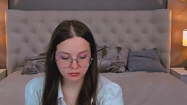 SYDNEY DIAMONDS online show from April 2026 04:48:01 PM