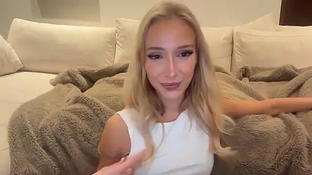 ambrefleurxx online show from May 2026 04:41:02 AM
