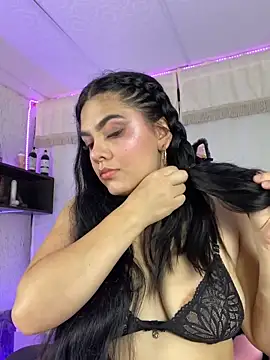 molly bick online show from April 2026 03:33:02 AM